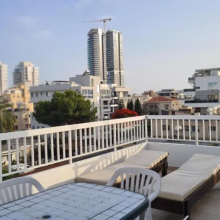 Daire Naturaleza Penthouse Limasol